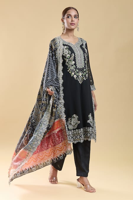 Samyukta Singhania Black Georgette, Chiffon Embroidery, Sequins, Zari Paisley Kurta Pant Set at Aza Fashions Samyukta Singhania_Black Georgette, Chiffon Embroidery, Sequins, Zari Paisley Kurta Pant Set _at_Aza_Fashions