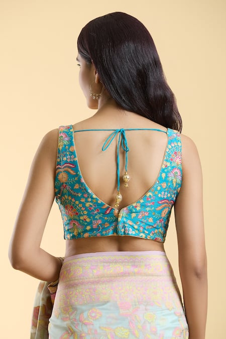 Naintara Bajaj Resham Detailed Blouse 