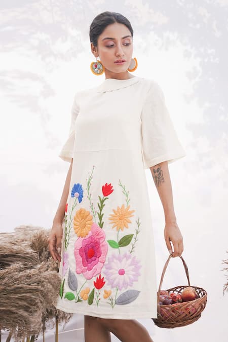 Shop Spin Wheel Ivory Handloom Cotton 60s Count Hand Embroidered Floral Thread Midi Dress at Aza Fashions Shop_Spin Wheel_Ivory Handloom Cotton 60s Count Hand Embroidered Floral Thread Midi Dress_at_Aza_Fashions
