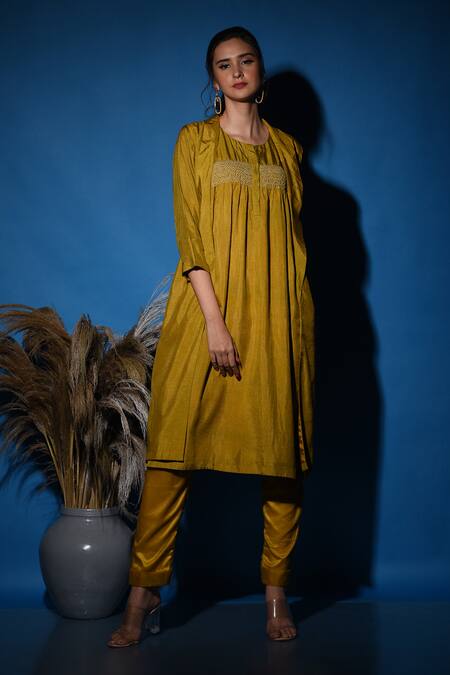 Shop_Label Deepshika Agarwal_Yellow Silk, Organza Embroidery Round Neck, Smocking Kurta Pant Set With Jacket _Online_at_Aza_Fashions
