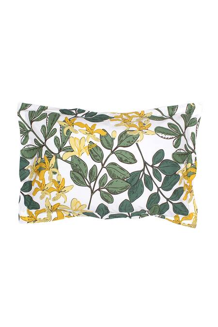 House This_Green 100% Cotton Printed Moringa King Bedsheet Set_Online_at_Aza_Fashions