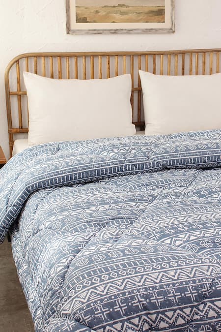 House This Blue 100% Cotton, Polyfill Printed Kullu Patti Double Comforter Online at Aza Fashions House This_Blue 100% Cotton, Polyfill Printed Kullu Patti Double Comforter_Online_at_Aza_Fashions