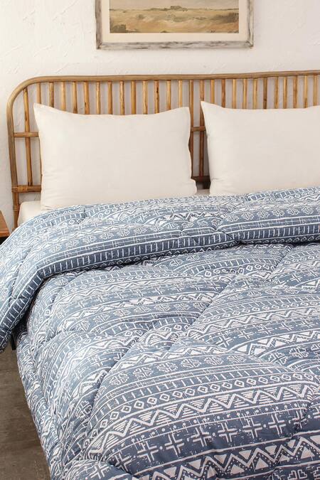 House This Blue 100% Cotton, Polyfill Printed Kullu Patti Single Comforter Online at Aza Fashions House This_Blue 100% Cotton, Polyfill Printed Kullu Patti Single Comforter_Online_at_Aza_Fashions