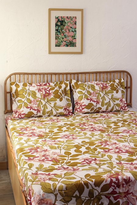 House This Pink 100% Cotton Printed Moringa Fitted Bedsheet Set 