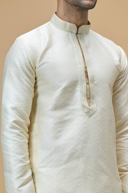 Arihant Rai Sinha_Cream Jacquard, Silk, Brocade Woven Textured Kurta _Online_at_Aza_Fashions