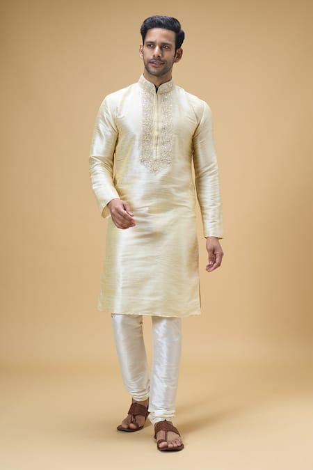 Arihant Rai Sinha Paisley Embroidered Placket Kurta 