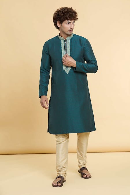 Buy_Arihant Rai Sinha_Green Jacquard, Silk Embroidery Geometric Pattern Kurta _Online_at_Aza_Fashions