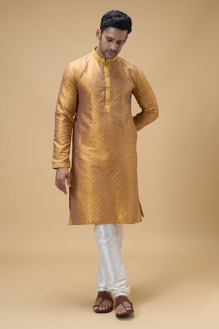 Arihant Rai Sinha Quad Bloom Woven Kurta 