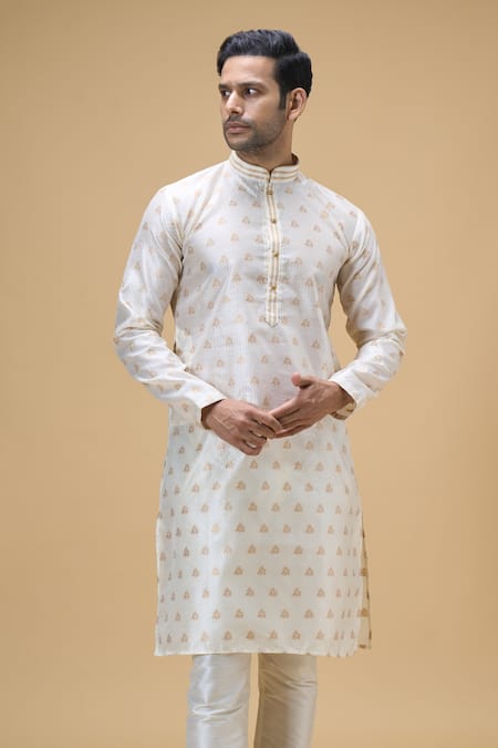 Arihant Rai Sinha_Cream Jacquard, Silk Embroidery Bloom Swerve Motif Woven Kurta _at_Aza_Fashions