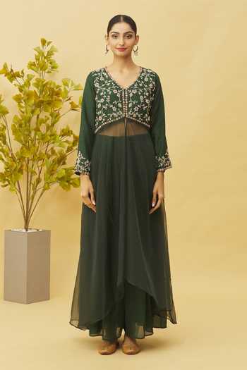 Buy_Samyukta Singhania_Green Silk, Chiffon Embroidery V-neck Kurta And Palazzo Set