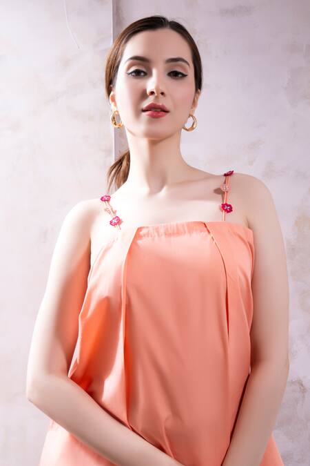 The White Tree Studio_Pink Cotton Embroidery Square Tamaa 3d Floral Applique Top And Flared Pant Set _Online_at_Aza_Fashions