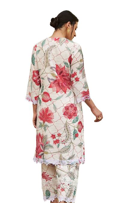 Shop Sage Saga Ivory Chanderi Lace, Applique, Embroidery V-neck Floral Print Kurta Set Shop_Sage Saga_Ivory Chanderi Lace, Applique, Embroidery V-neck Floral Print Kurta Set