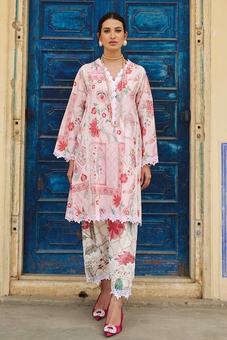 Buy_Sage Saga_Pink Lawn Cotton Printed Floral V Neck Straight Kurta _Online_at_Aza_Fashions