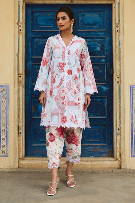 Buy Sage Saga Blue Chanderi Lace V-neck Botanical Print Kurta Set Online at Aza Fashions Buy_Sage Saga_Blue Chanderi Lace V-neck Botanical Print Kurta Set _Online_at_Aza_Fashions