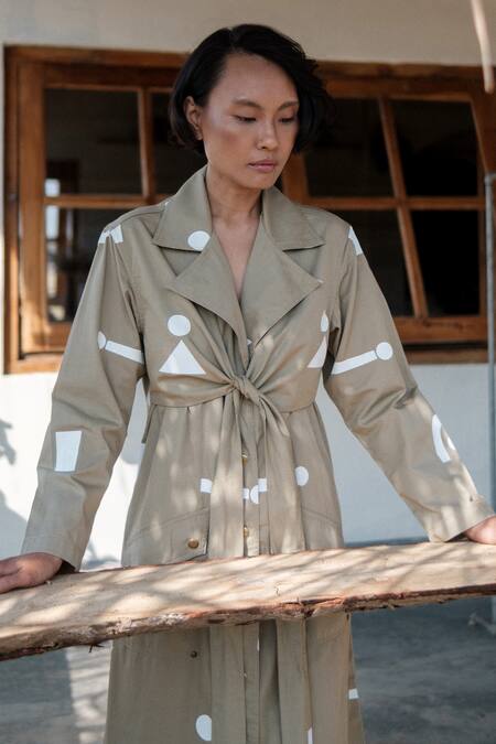 Buy_The Terra Tribe_Beige Organic Cotton Printed Triangle Lapel Collar Trench Coat_Online_at_Aza_Fashions