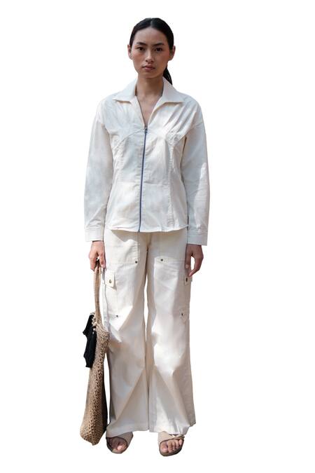 Buy The Terra Tribe Off White Organic Cotton Solid Plain Parachute Trousers Online at Aza Fashions Buy_The Terra Tribe_Off White Organic Cotton Solid Plain Parachute Trousers_Online_at_Aza_Fashions