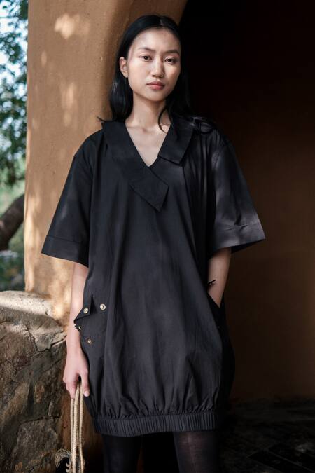 The Terra Tribe_Black Organic Cotton Solid V Neck Oversized Shift Dress_at_Aza_Fashions