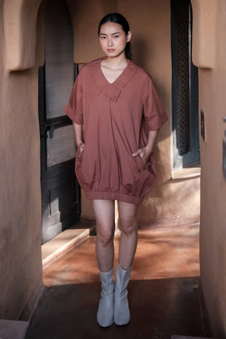 The Terra Tribe Sydney Solid Shift Dress 