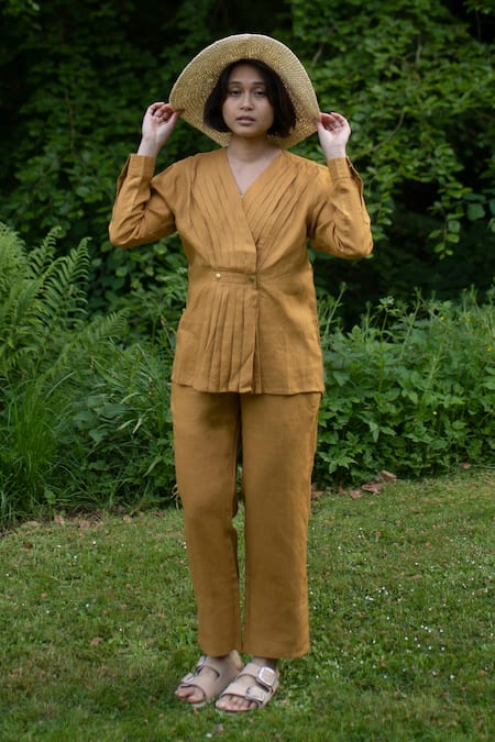 The Terra Tribe Yellow Linen Plain V Neck Florence Pleated Top 