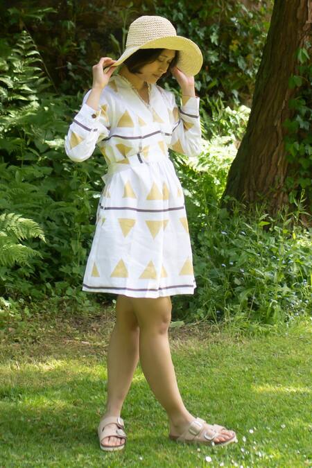 The Terra Tribe Yellow Linen Printed Tribal V Neck Hawai Shift Dress Online at Aza Fashions The Terra Tribe_Yellow Linen Printed Tribal V Neck Hawai Shift Dress_Online_at_Aza_Fashions