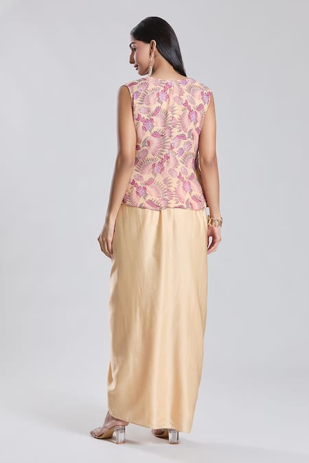 Preeti Jhawar Floral Pattern Embroidered Tunic & Dhoti Skirt Set 