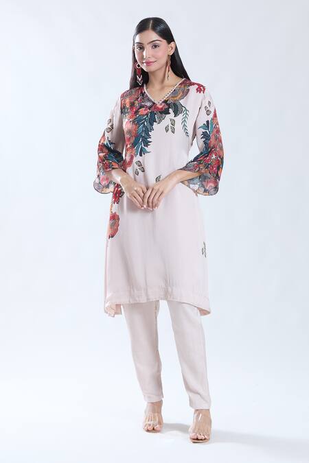 Preeti Jhawar_White Chiffon, Cotton, Silk Embroidery V-neck Floral Pattern Kurta And Pant Set _Online_at_Aza_Fashions