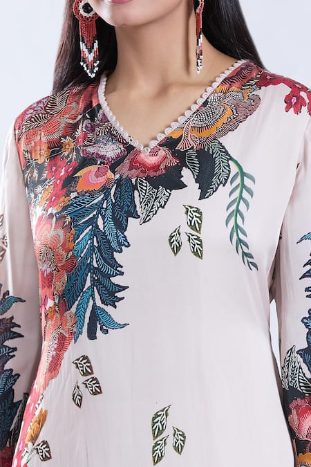 Shop_Preeti Jhawar_White Chiffon, Cotton, Silk Embroidery V-neck Floral Pattern Kurta And Pant Set _Online_at_Aza_Fashions