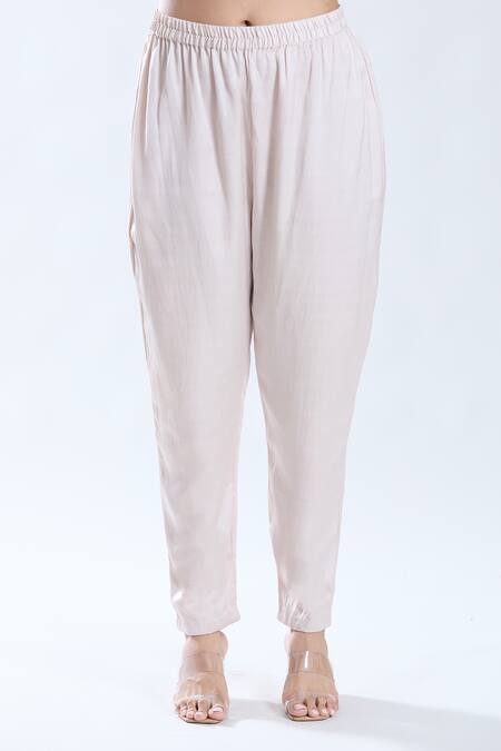 Preeti Jhawar_White Chiffon, Cotton, Silk Embroidery V-neck Floral Pattern Kurta And Pant Set _at_Aza_Fashions