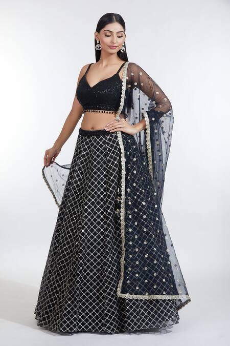 Buy Meenagurnam Black Net Sequins, Zari Sweetheart Neck Crest Jaal Embroidered Lehenga Set Online at Aza Fashions Buy_Meenagurnam_Black Net Sequins, Zari Sweetheart Neck Crest Jaal Embroidered Lehenga Set _Online_at_Aza_Fashions