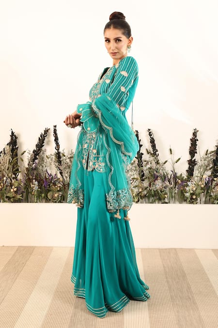 Shop_Nayna Kapoor_Green Organza, Georgette Embroidery Round Neck Emerald Floral Kurta Set_Online_at_Aza_Fashions