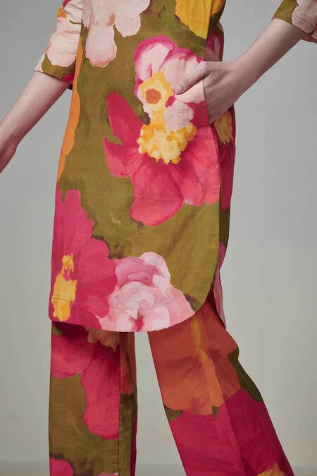 Buy Dressfolk Green Linen, Cotton Round Neck Floral Digital Printed Kurta And Pant Set Online at Aza Fashions Buy_Dressfolk_Green Linen, Cotton Round Neck Floral Digital Printed Kurta And Pant Set_Online_at_Aza_Fashions