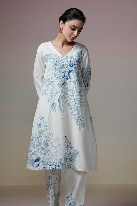 Dressfolk_Ivory Linen, Cotton V-neck Floral Printed Kurta Set_Online_at_Aza_Fashions