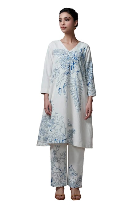 Dressfolk_Ivory Linen, Cotton V-neck Floral Printed Kurta Set_at_Aza_Fashions