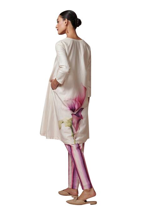 Dressfolk Ivory Chanderi V-neck Digital Floral Printed Kurta Set at Aza Fashions Dressfolk_Ivory Chanderi V-neck Digital Floral Printed Kurta Set_at_Aza_Fashions