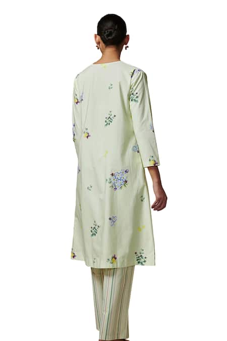 Buy_Dressfolk_Green Cotton V-neck Floral Digital Printed Kurta And Pant Set_Online_at_Aza_Fashions