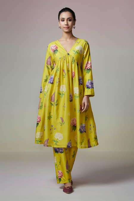 Dressfolk Yellow Chanderi Digital Printed Floral V Neck Lemon Bloom Kurta And Pant Set