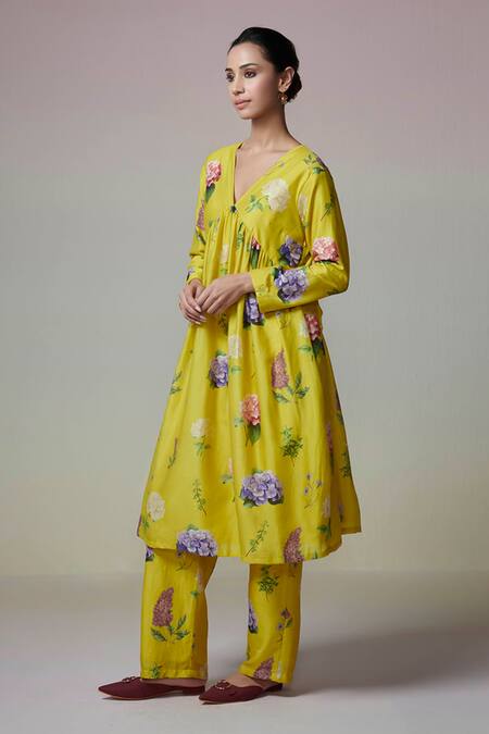 Buy Dressfolk Yellow Chanderi Embroidery V-neck Floral Digital Printed Kurta Set Online at Aza Fashions Buy_Dressfolk_Yellow Chanderi Embroidery V-neck Floral Digital Printed Kurta Set_Online_at_Aza_Fashions