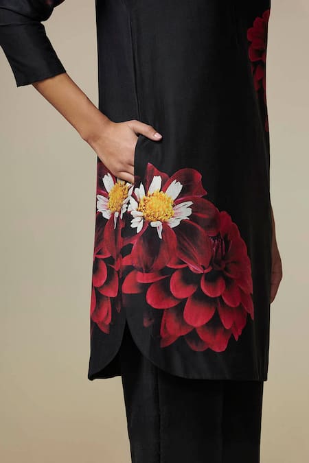 Shop_Dressfolk_Black Chanderi Embroidery Round Neck Floral Printed Kurta Set _Online_at_Aza_Fashions