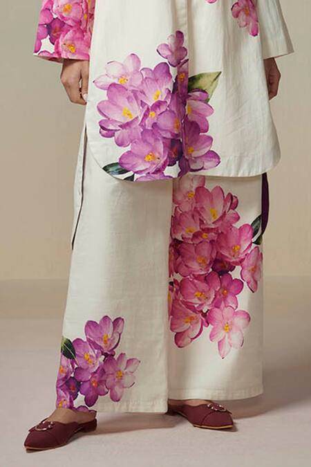 Dressfolk_Ivory Linen, Cotton Round Neck Floral Digital Printed Kurta And Pant Set_Online_at_Aza_Fashions