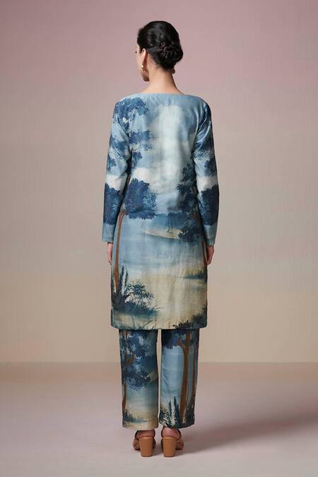 Shop Dressfolk Blue Chanderi V-neck Floral Digital Printed Kurta Set at Aza Fashions Shop_Dressfolk_Blue Chanderi V-neck Floral Digital Printed Kurta Set_at_Aza_Fashions