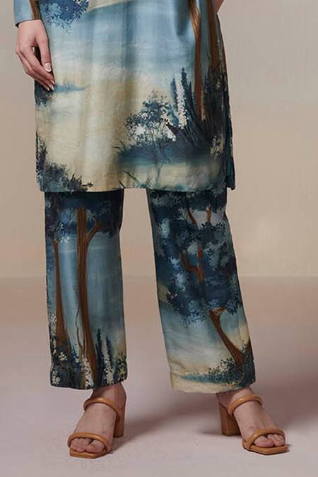 Dressfolk Blue Chanderi V-neck Floral Digital Printed Kurta Set Online at Aza Fashions Dressfolk_Blue Chanderi V-neck Floral Digital Printed Kurta Set_Online_at_Aza_Fashions