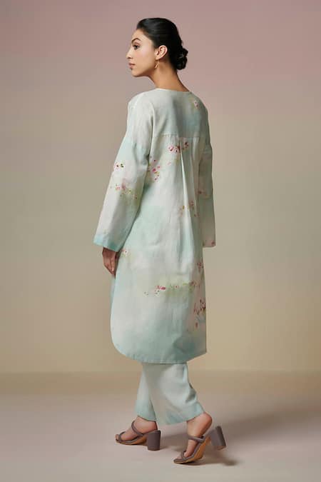 Shop_Dressfolk_Blue Linen, Cotton Round Neck Floral Digital Printed Kurta And Pant Set _at_Aza_Fashions