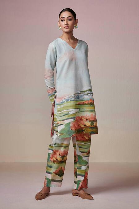 Buy Dressfolk Blue Linen, Cotton V-neck Aqua Abstract Print Kurta Set Online at Aza Fashions Buy_Dressfolk_Blue Linen, Cotton V-neck Aqua Abstract Print Kurta Set_Online_at_Aza_Fashions