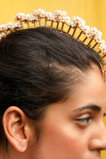 Suhani Pittie Gold Pearls Embellished Mohawk Online at Aza Fashions Suhani Pittie_Gold Pearls Embellished Mohawk _Online_at_Aza_Fashions