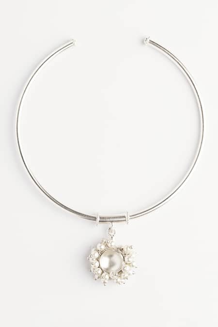 Suhani Pittie Silver Plated Pearls Work Anklet Online at Aza Fashions Suhani Pittie_Silver Plated Pearls Work Anklet _Online_at_Aza_Fashions