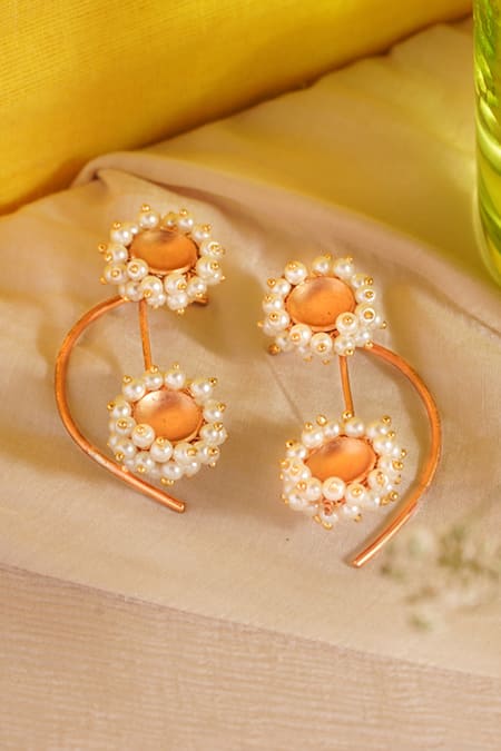 Shop Suhani Pittie Gold Plated Pearls Bunch Embellished Ear Cuff at Aza Fashions Shop_Suhani Pittie_Gold Plated Pearls Bunch Embellished Ear Cuff _at_Aza_Fashions