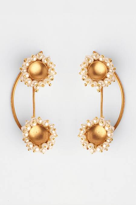Buy Suhani Pittie Gold Plated Pearls Bunch Embellished Ear Cuff Online at Aza Fashions Buy_Suhani Pittie_Gold Plated Pearls Bunch Embellished Ear Cuff _Online_at_Aza_Fashions