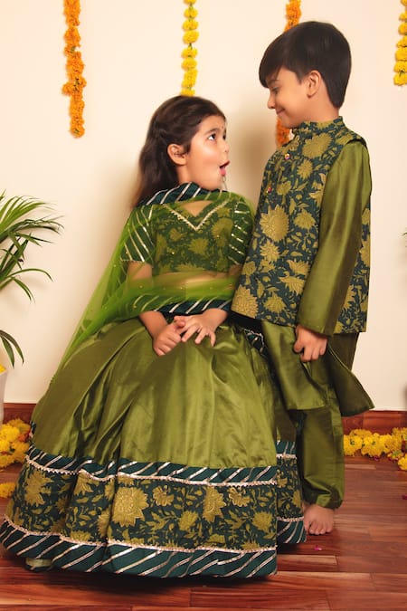 Shop Pomcha Jaipur Green , Silk, Net, Satin Gota Patti, Idika Floral Print Lehenga Set Online at Aza Fashions Shop_Pomcha Jaipur_Green , Silk, Net, Satin Gota Patti, Idika Floral Print Lehenga Set _Online_at_Aza_Fashions