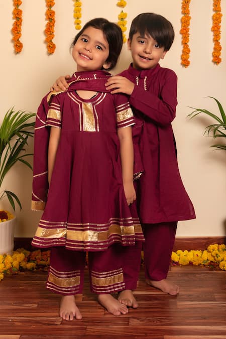 Buy_Pomcha Jaipur_Wine Cotton Gota Patti Lace Work Kurta With Pant _Online_at_Aza_Fashions