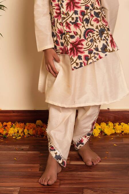 Buy_Pomcha Jaipur_White Cotton, Silk Embroidery Floral Print Bundi With Dhoti Pant Set 